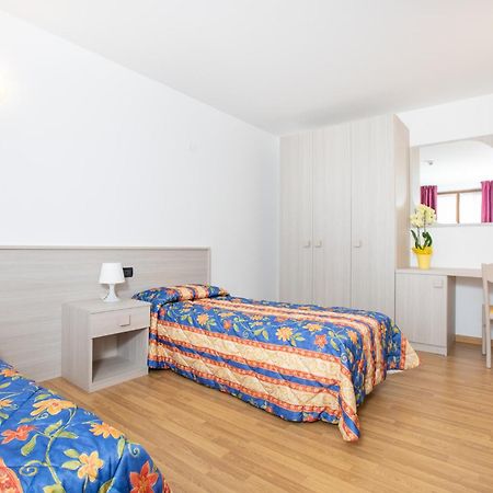 Hotel Posta Comano Terme Εξωτερικό φωτογραφία